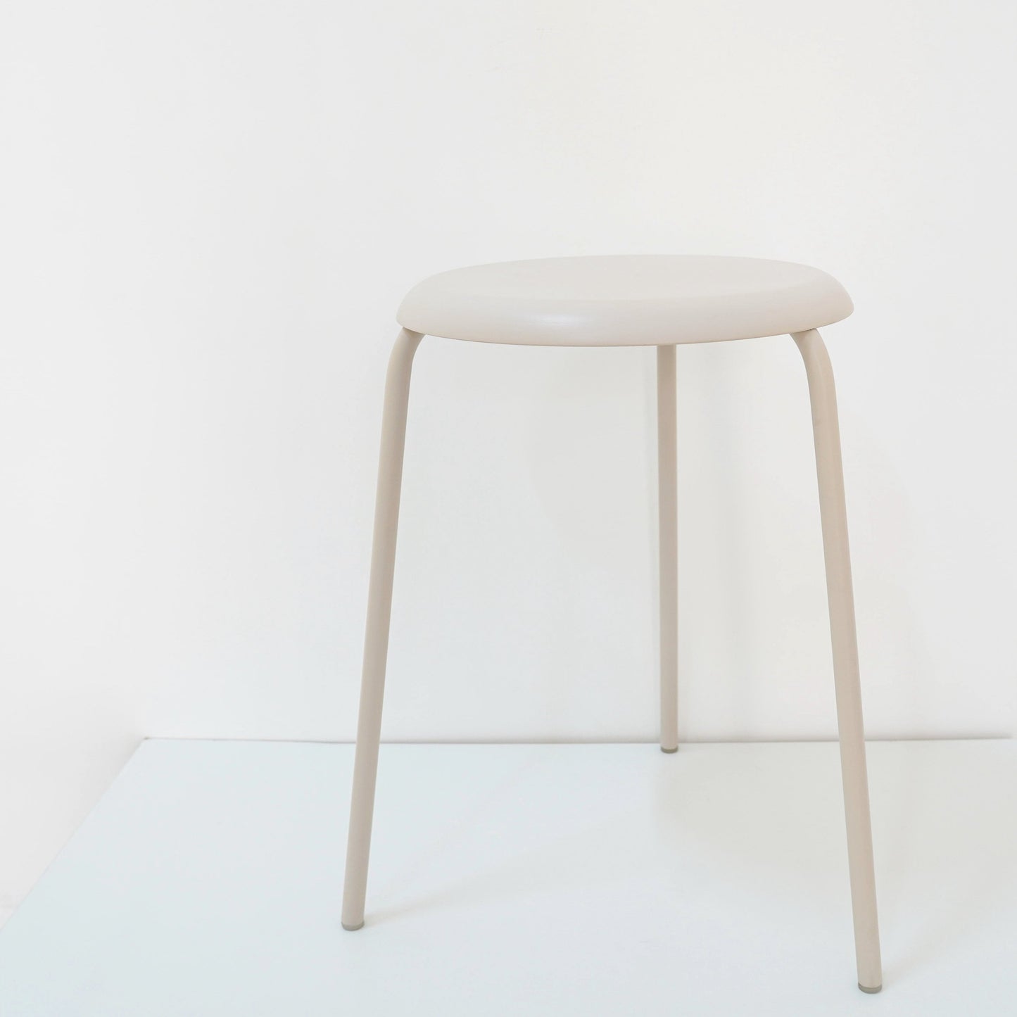 Meticulously Crafted Lynx Collection - Lynx Stool