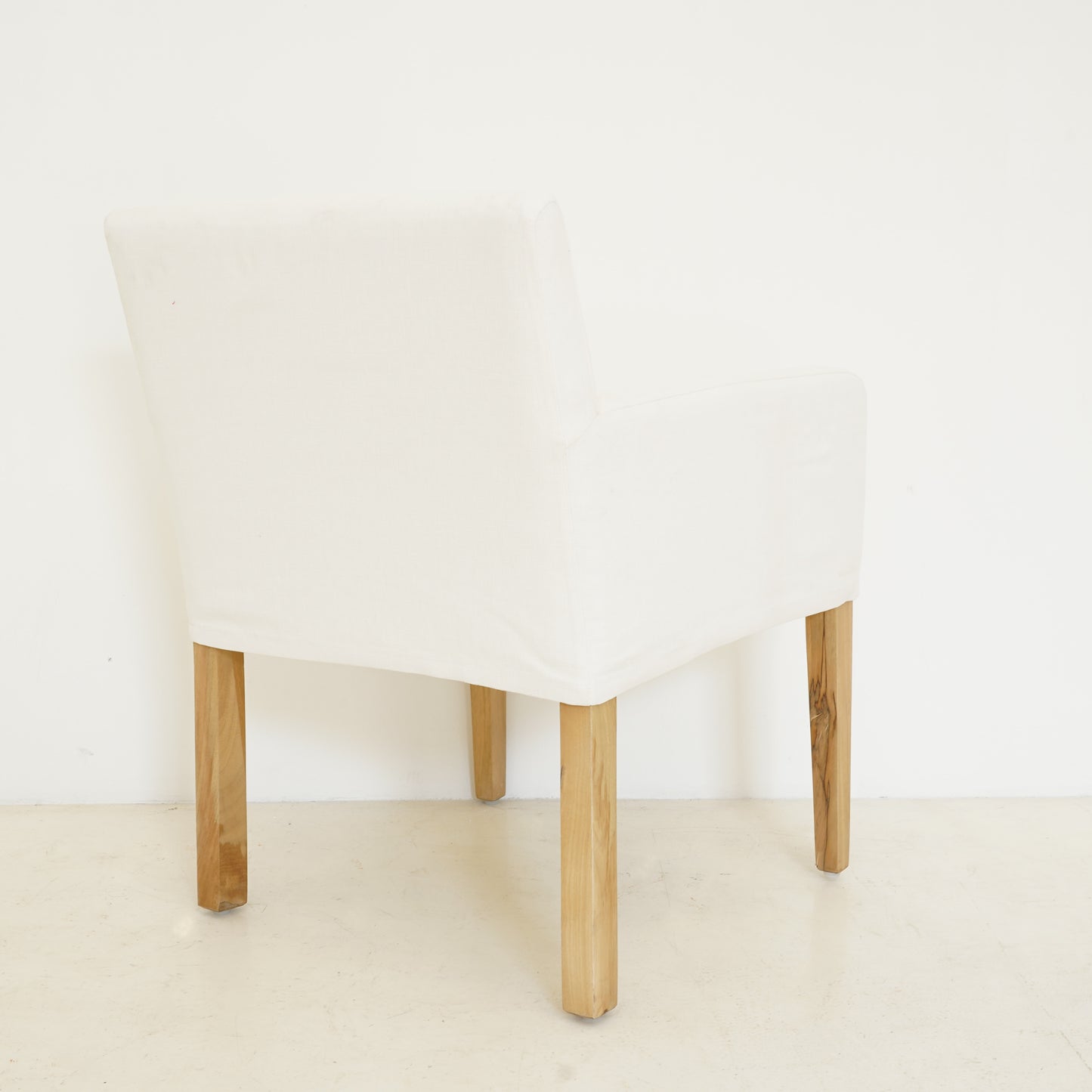 Signature Linen - Dining Chair with Arm