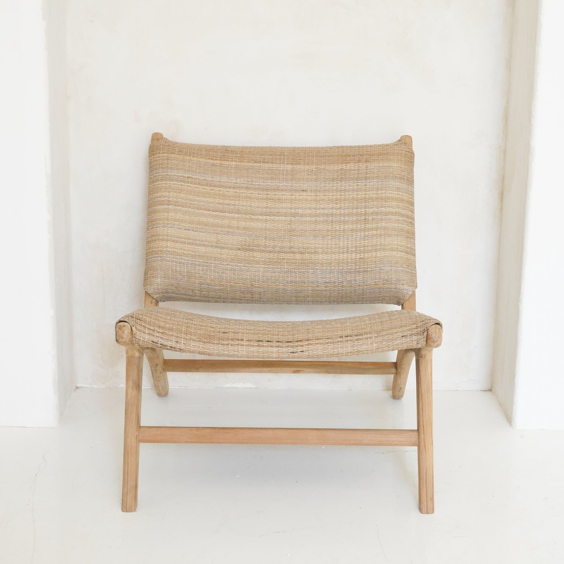 Artisanal-Crafted Contessa Lounge Chair