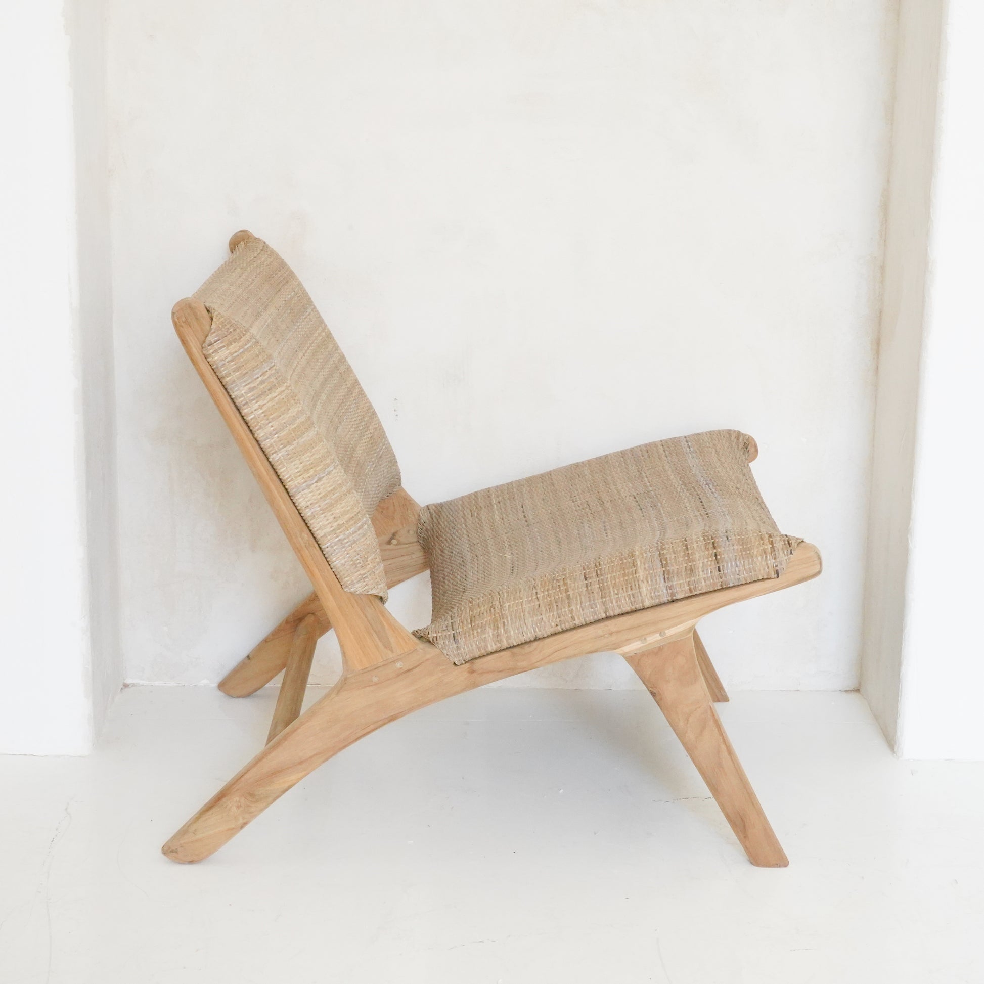 Artisanal-Crafted Contessa Lounge Chair