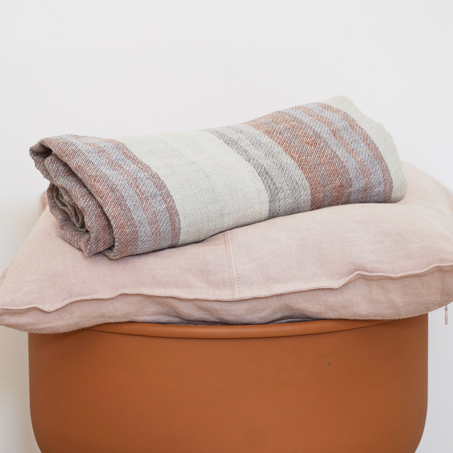 Linen Collection - Dahlia Throw