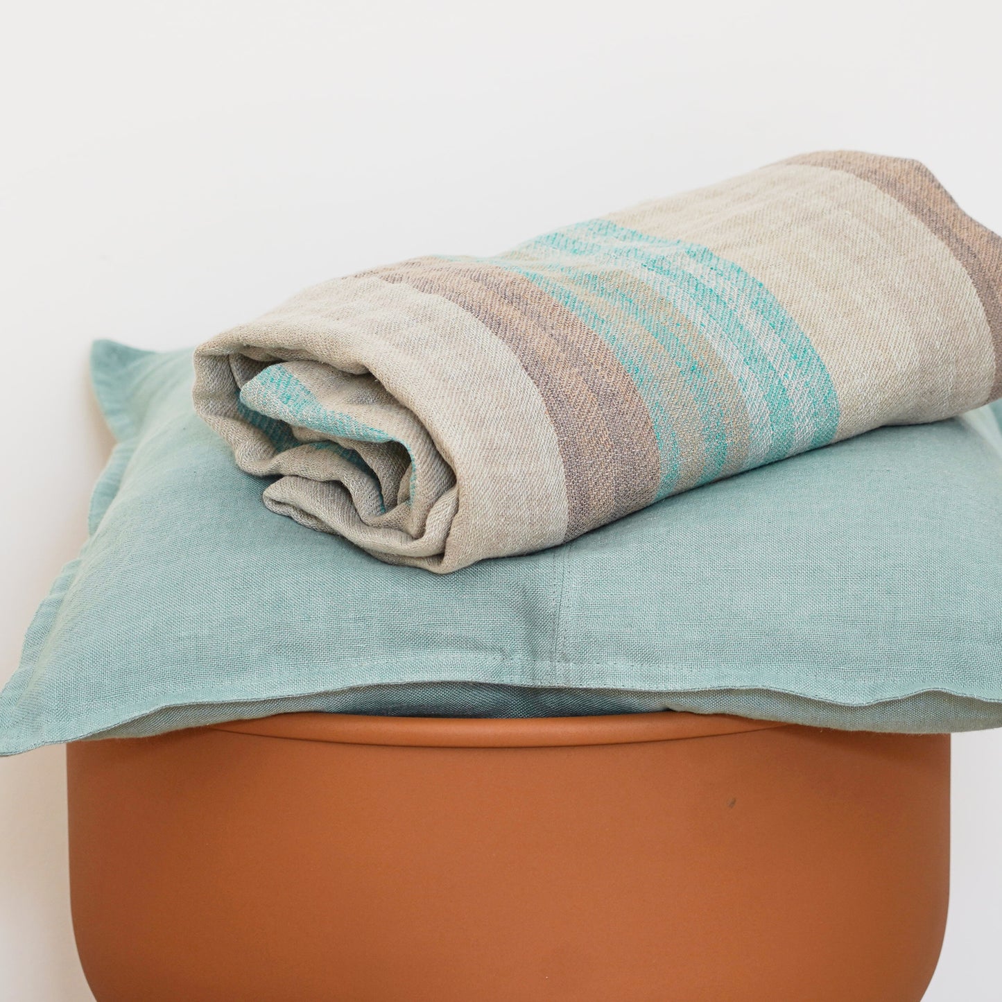 Linen Collection - Dahlia Throw