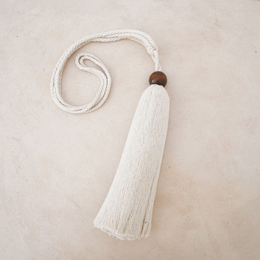 Hilo Collection - Emilia Tassel