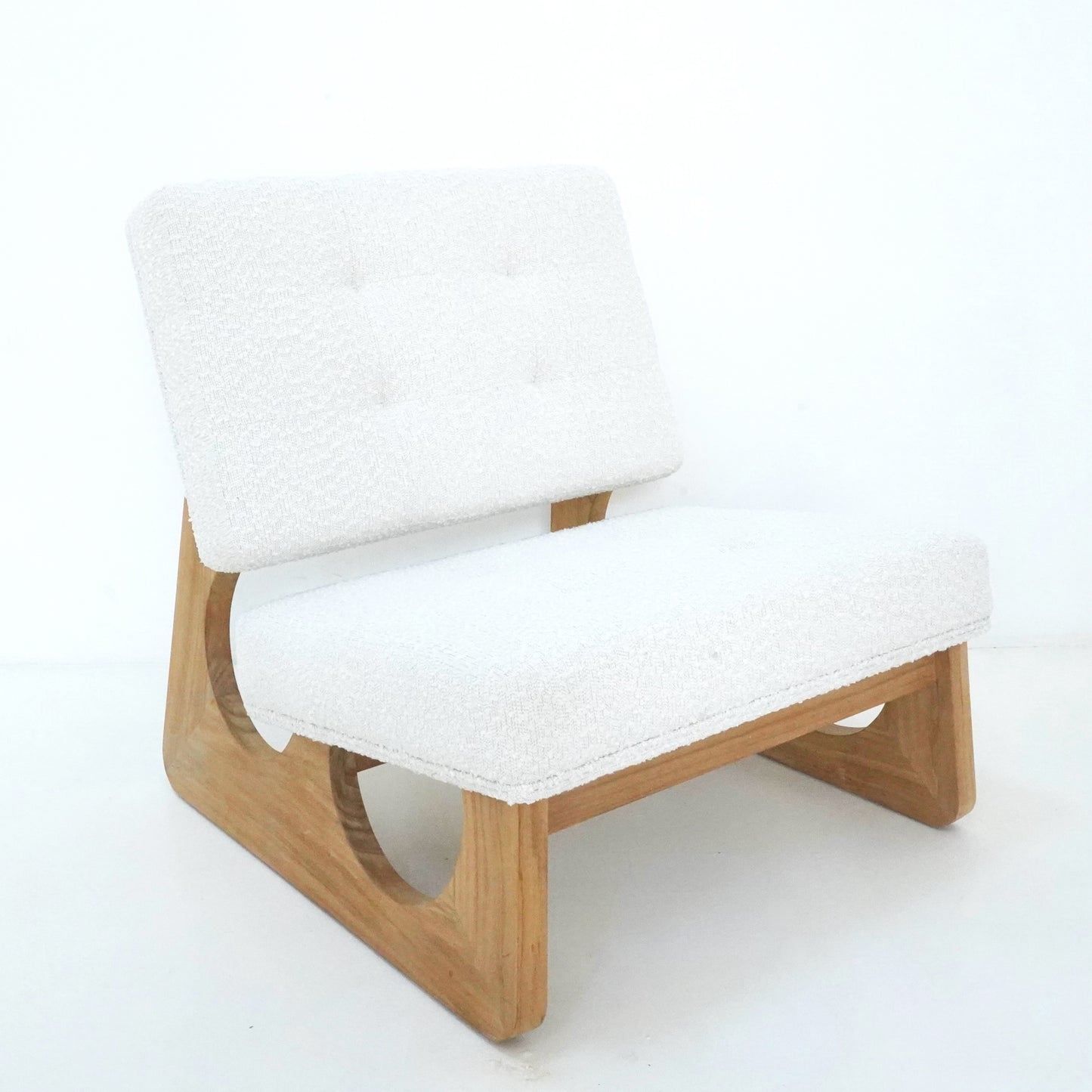 Elia Collection Hina Lounge Chair