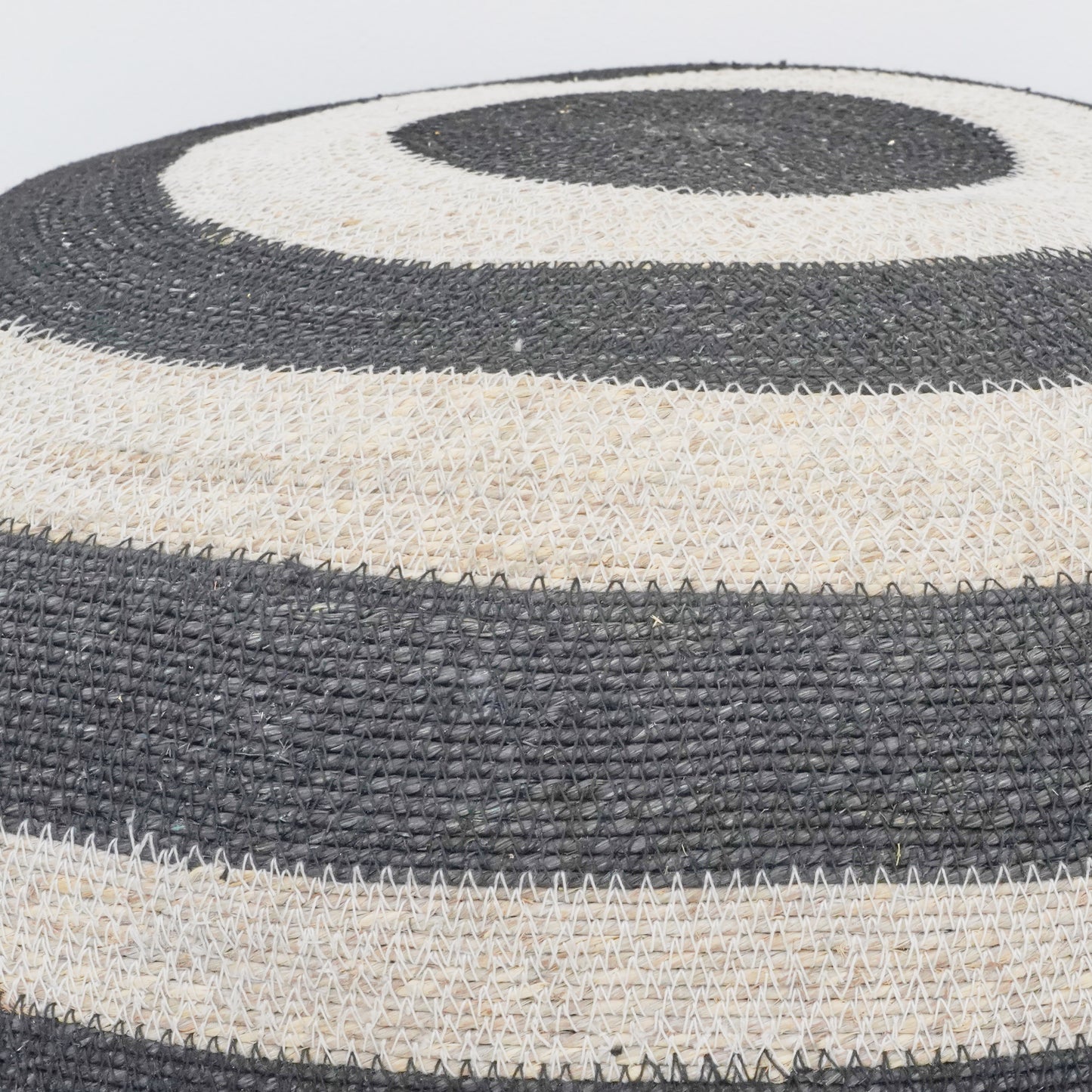 Kai Seagrass Collection - Naluwa Pouf
