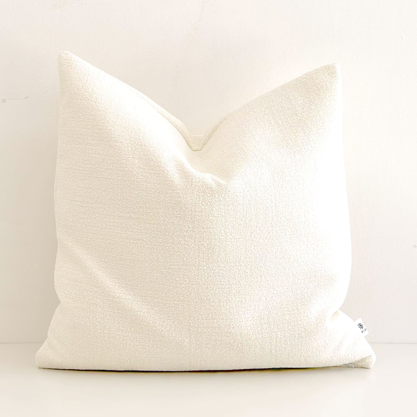 Noor Collection Light Cushion