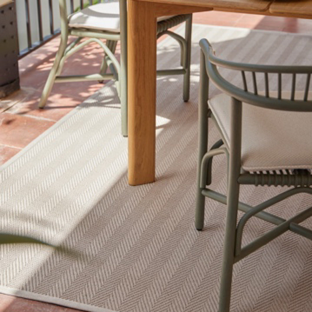 Oriana Gradiente 100% Recycled Plastic Indoor/Outdoor Rugs - TRIBE