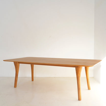 Elia Collection Rina Dining Table