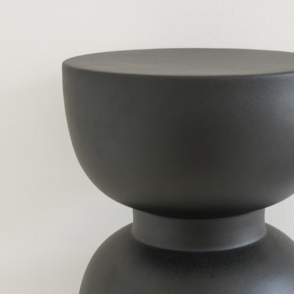 Tone in Black Side Table