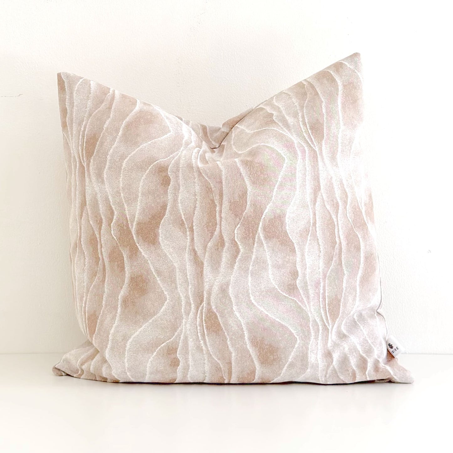 Zahab Collection Grace Cushion