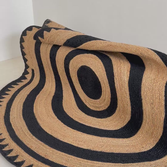 Round jute rug  – Corfu Tribal Chic eco-friendly rug - Tribe rugs collection