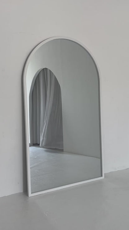 Halo Mirror