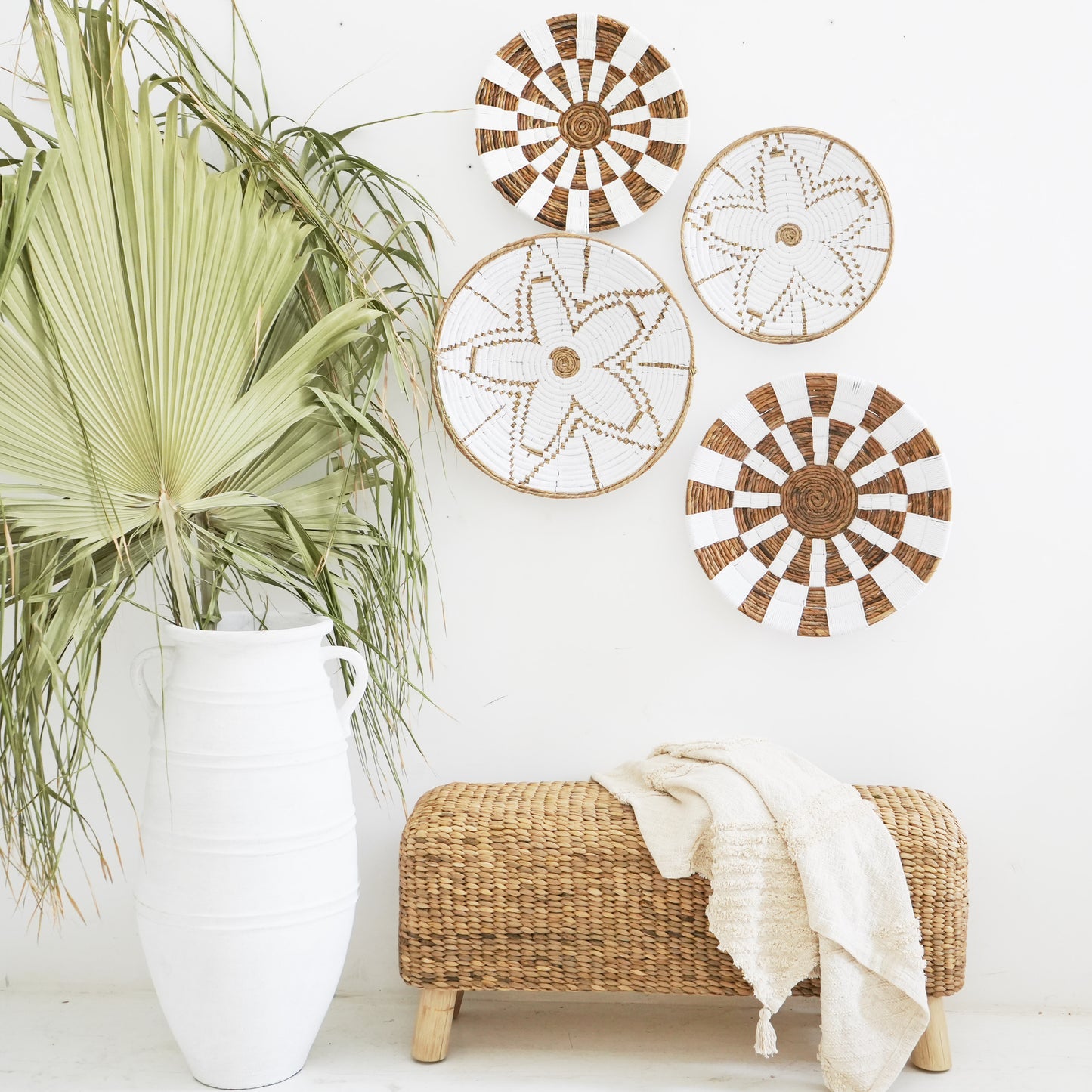 Daisy Plates - Wall Decorations/Plates