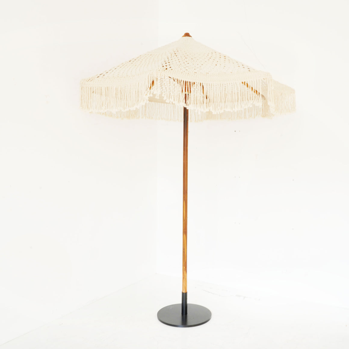 Albertine Macrame Umbrella with stand