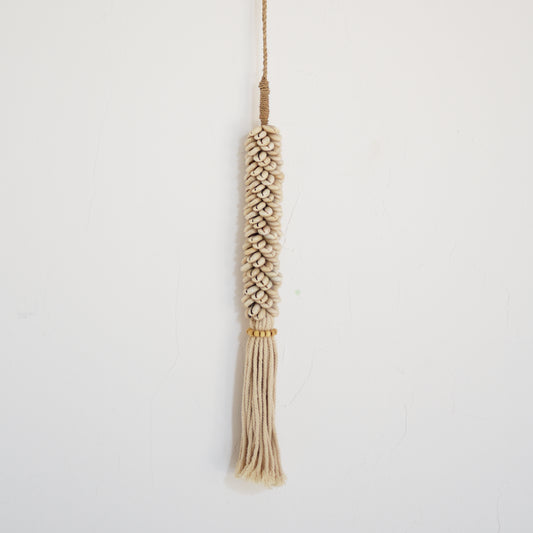 Shell Tassel, Natural